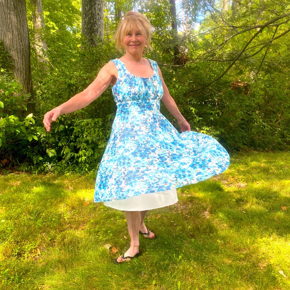 Feminine Floral Signature Ella Dress